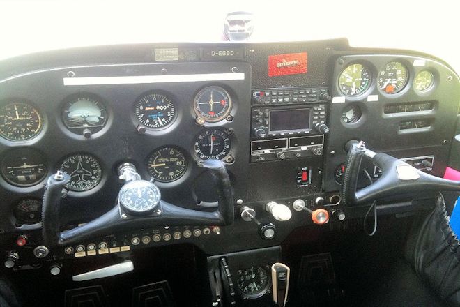 Cessna 172 D-EBBD Cockpit